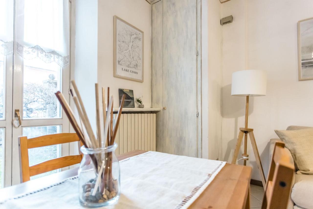 ורנה Lago Azzurro Apartment מראה חיצוני תמונה