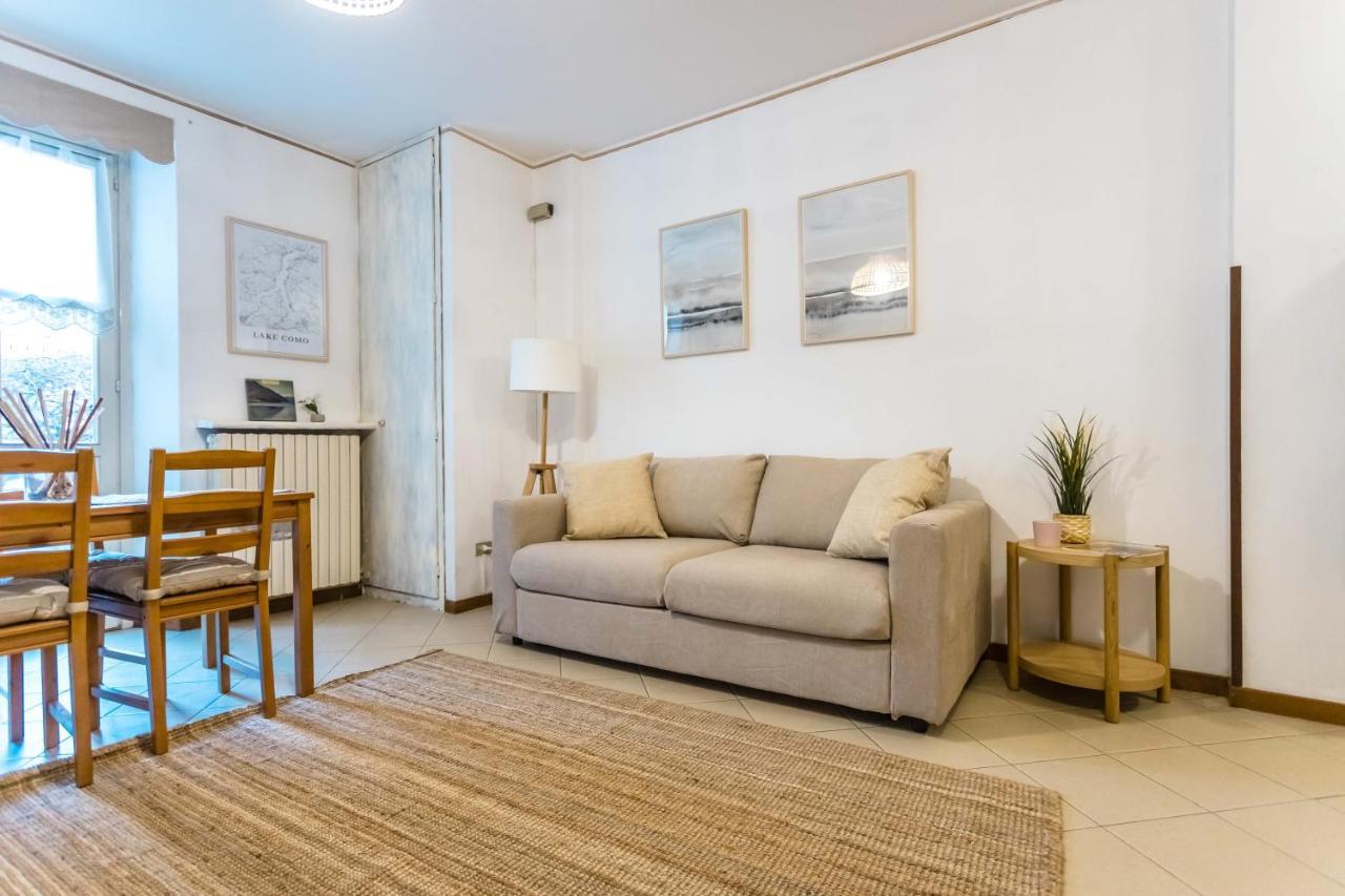 ורנה Lago Azzurro Apartment מראה חיצוני תמונה
