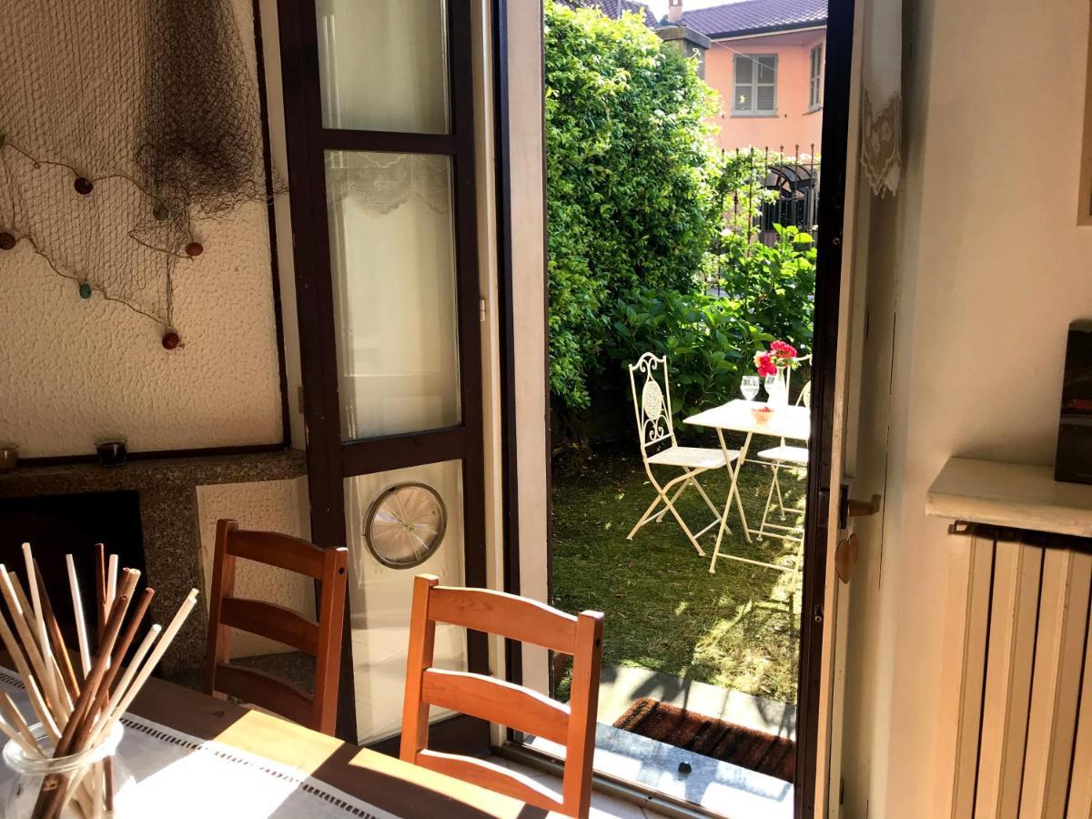ורנה Lago Azzurro Apartment מראה חיצוני תמונה